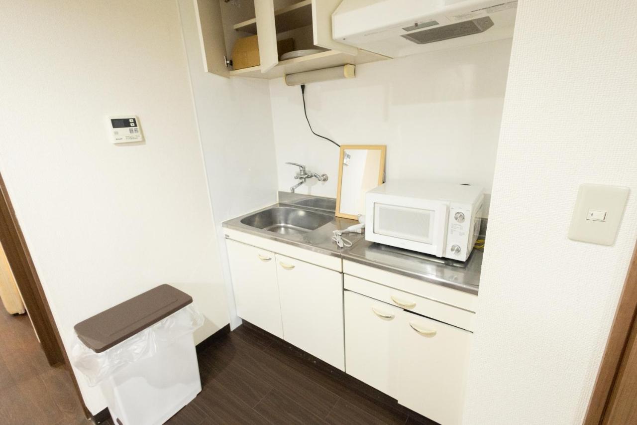 East Shinjuku Triplex: 3-bedroom With Shared Shower Apartamento Tóquio