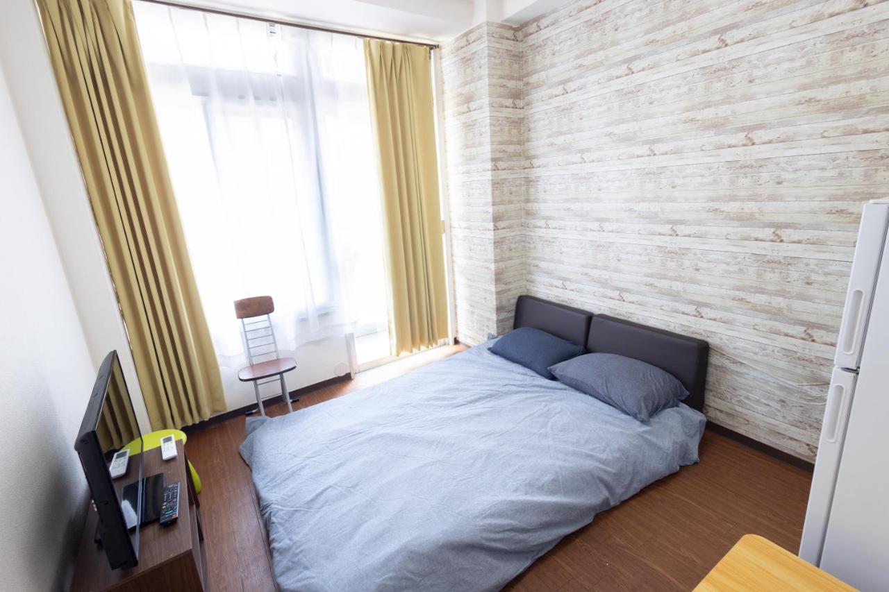 East Shinjuku Triplex: 3-bedroom With Shared Shower Tóquio