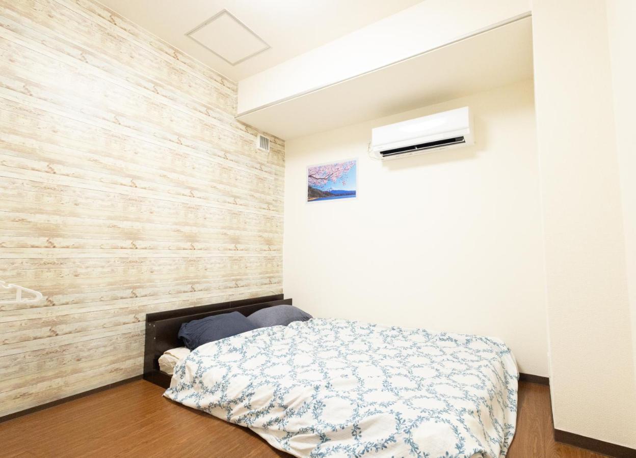 Apartamento East Shinjuku Triplex: 3-bedroom With Shared Shower Tóquio